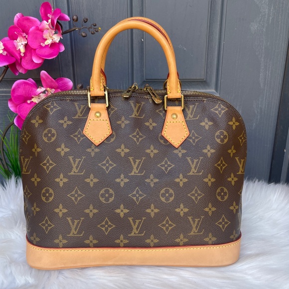 Louis Vuitton Handbags - 💖LIKE NEW💖Louis Vuitton Alma pm handbag